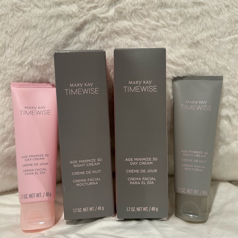 NIB Set of Mary Kay Age Minimize 3D Day Cream and Night Cream